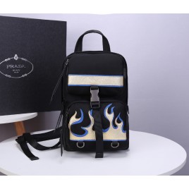 프라다 싱글 스트랩 백팩