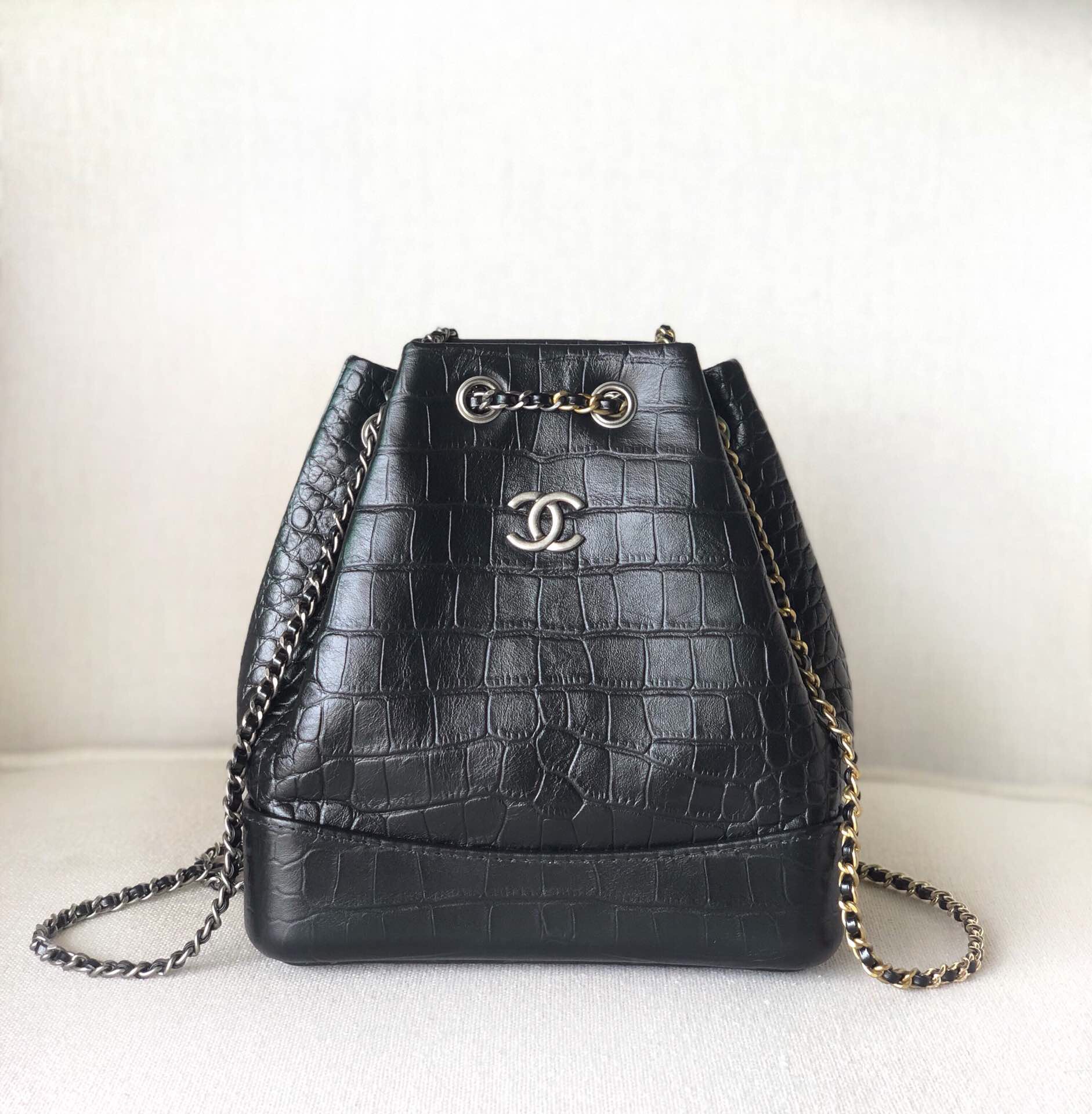 샤넬 가브리엘 크로커다일 악어 백팩