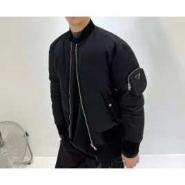 2021년 프라다패딩 신형 클래식 로고 파이럿 재캣 다운 아우터