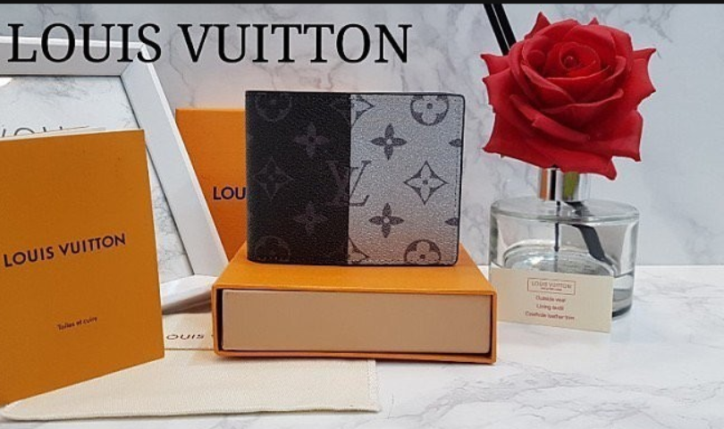 루이비통 멀티플 월릿 양면 단지갑