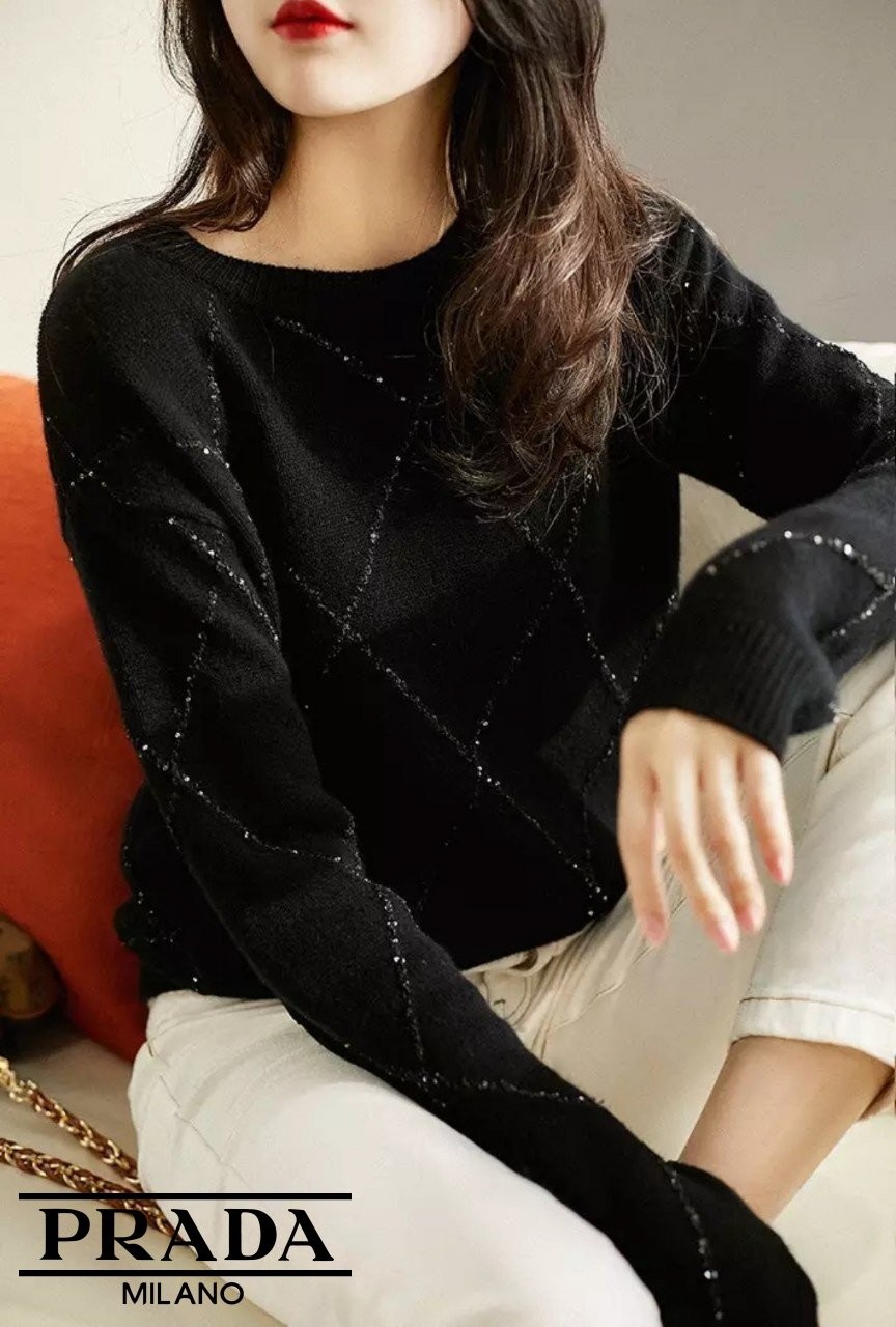 프라다 아가일 반짝 라운드니트