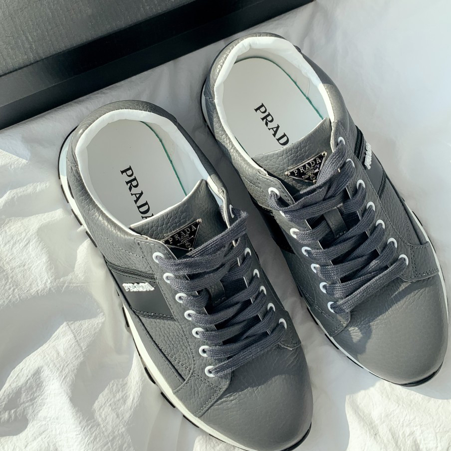 프라다 로고 소가죽 고급 스니커즈