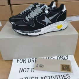 골든구스 실버스타 블랙 런닝솔 스니커즈 커플