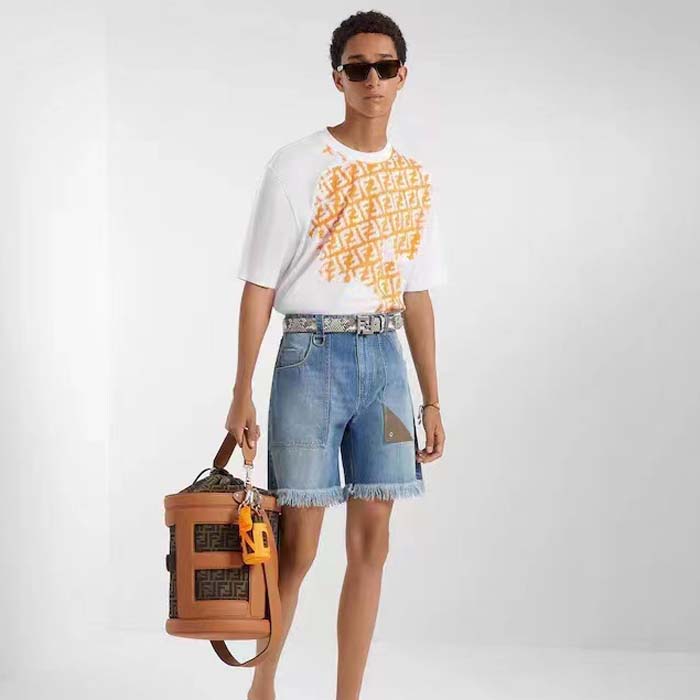 23년 펜디 자수 로고 반팔티셔츠  0507