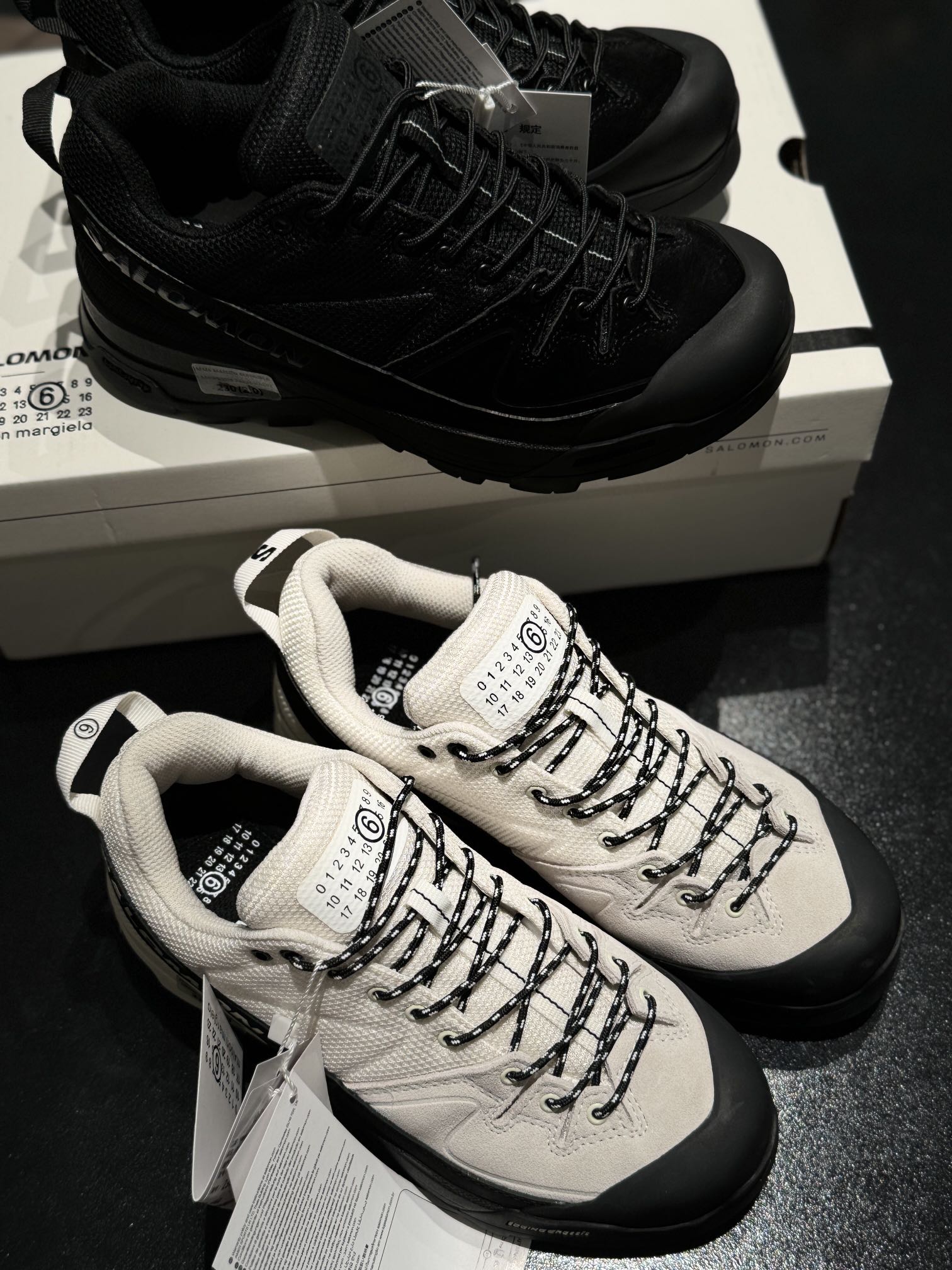 Salomon x MM6 Maison Margiela X-ALP 2종