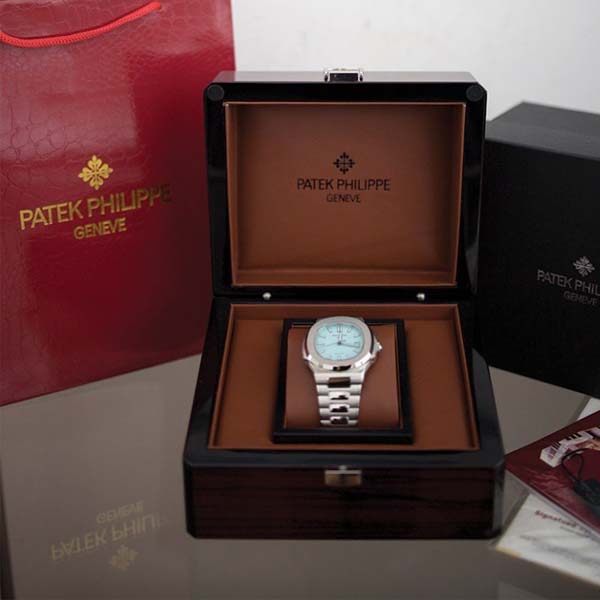 한정판 티파니앤코 x 파텍 필립 5711 노틸러스