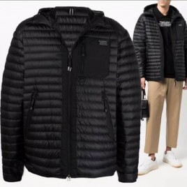 버버리 로고 렌험 후디 다운 블랙 점퍼 0225