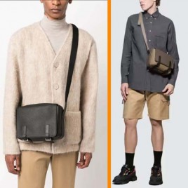 고객주문 QC 로에베 밀리터리 레더 메신저백 2종