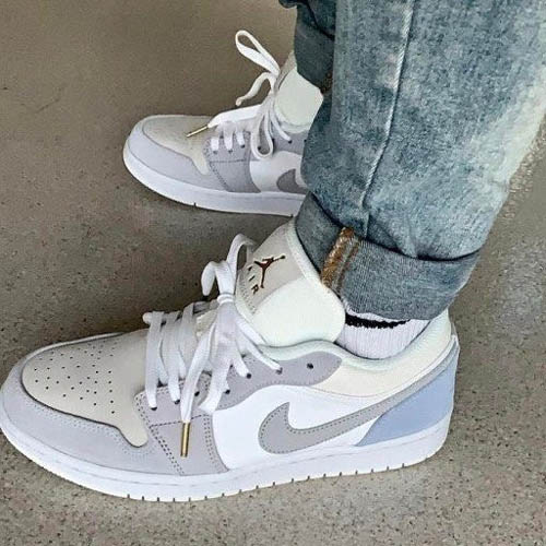 나이키 조던1 로우 파리 레더 스니커즈